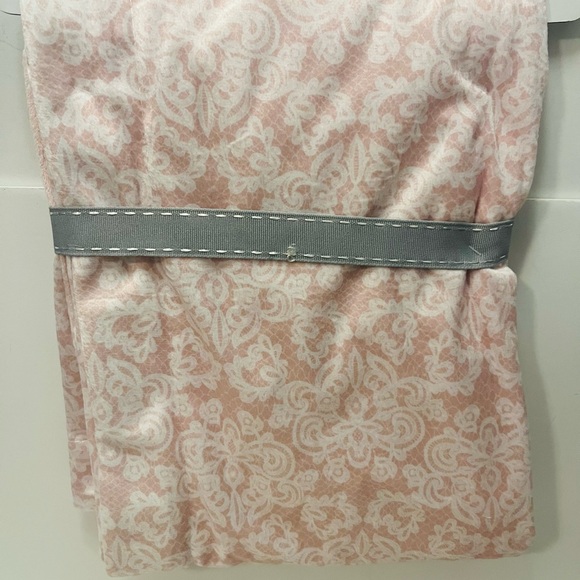 Shabby Chic Lace Stripe Baby Nursery Blanket Pink & White Medallion Pattern - Picture 7 of 12